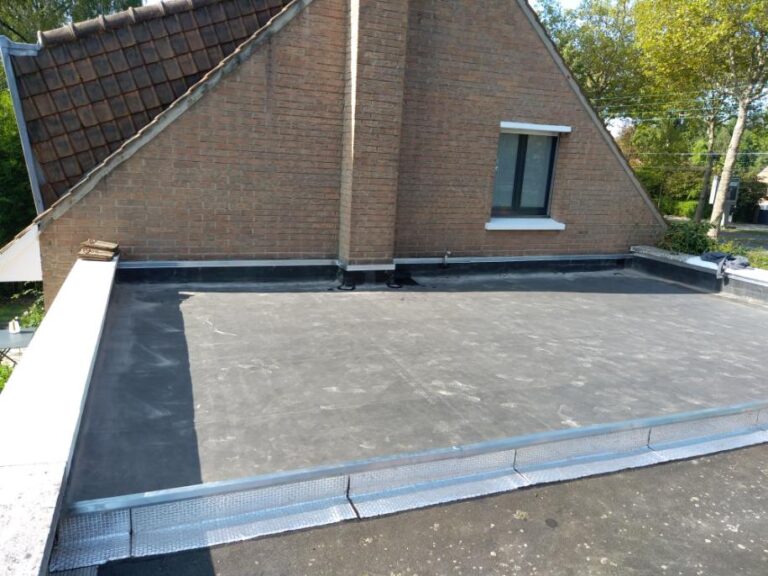 Finition d’une membrane EPDM